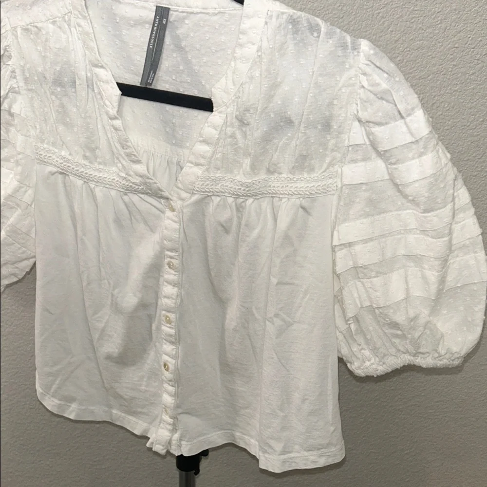 Anthropologie  puff-sleeve swing dot White Textured Blouse